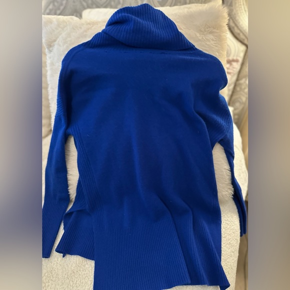 DIANE VON FURSTENBERG Royal Blue Cashmere Sweater size P - Picture 2 of 3
